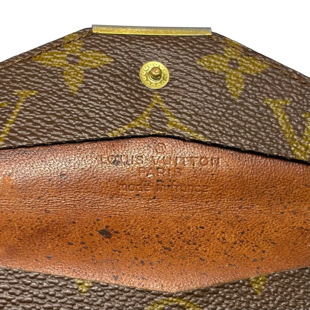 Louis Vuitton wallet good 100%